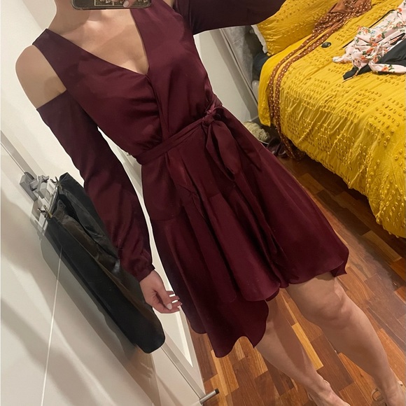 Portmans Dresses & Skirts - Portmans Signature BNWT Dress - Mulberry